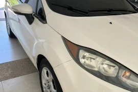 AUTOMÓVIL FORD FIESTA , 2014