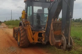 RETROEXCAVADORA, 2008