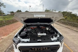 Toyota Tacoma Trailhunter Híbrida 2024 Única Unida, 2024