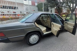 Mercedes-benz Clase E 2.0 190 E W201 At, 1983