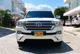 Toyota Land Cruiser 4.5 Elite Fl Lc200, 2017