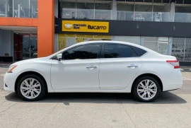 Nissan Sentra 1.8 B17 Exclusive Plus, 2016