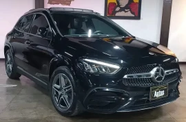 Mercedes Benz GLA 250 hibrida 2025, 2025