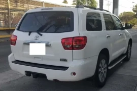 Toyota Sequoia 5.7 Limited V8 At , 2015