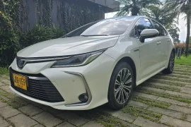 Toyota Corolla 1.8 SE-G HYBRID, 2020