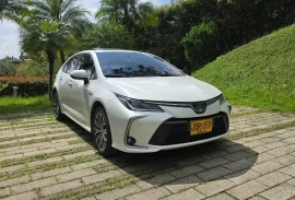 Toyota Corolla 1.8 SE-G HYBRID, 2020