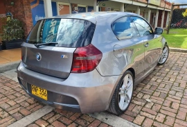 BMW Serie 1 E81 116i 1.6cc MT AA, 2012