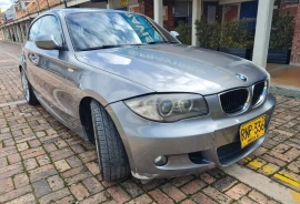BMW Serie 1 E81 116i 1.6cc MT AA, 2012