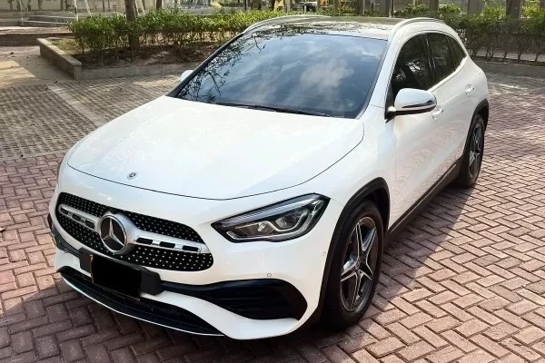 Mercedes-Benz Clase GLA 1.3t Amg Line, 2021