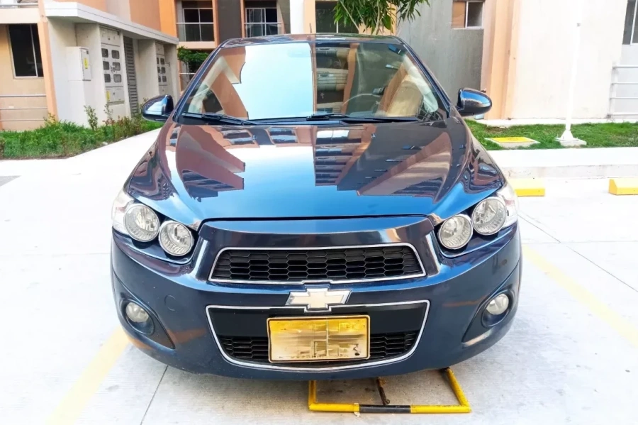 Chevrolet Sonic 1.6 Lt 4 p, 2014