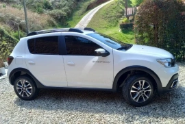 Renault Stepway 1.6 Dynamique / Intens Automática, 2022