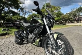 Dominar 400  Moto Bajaj, 2023