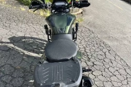 Dominar 400  Moto Bajaj, 2023