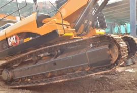 Retroexcavadora Caterpillar 330d, 2008