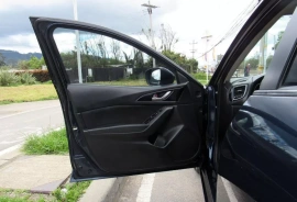 Mazda 3 2.0 Touring, 2016