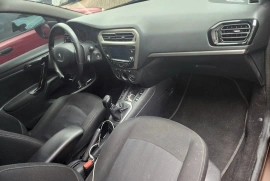 Venta vehículo marca Peugeot , 2017