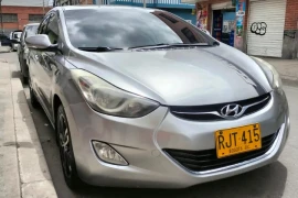 Hyundai Elantra 2012 1.8 mecánico, 2012