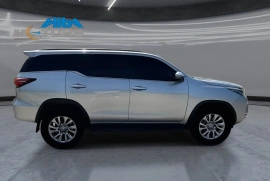 Toyota Fortuner 2.4 SRV, 2022