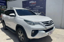 Toyota Fortuner 2.7 , 2020