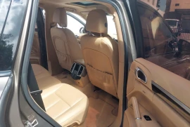 Porsche cayenne 3.0 , 2011