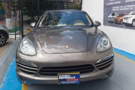 Porsche cayenne 3.0 , 2011