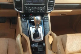 Porsche cayenne 3.0 , 2011
