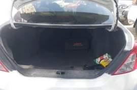 Nissan Versa Advance 1.6, 2013